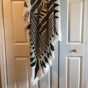 Oversized Aztec Scarf ✨